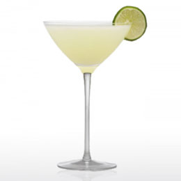 Organic Margarita
Casa Noble Crystal
lime juice
Giffard Agave syrup
Lime wheel